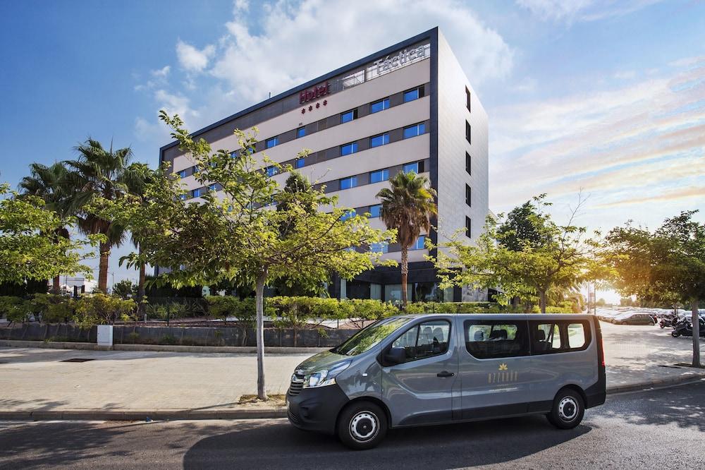 AZZ Valencia Táctica Hotel Paterna Exterior foto