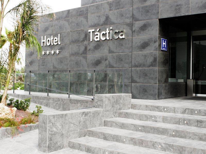 AZZ Valencia Táctica Hotel Paterna Exterior foto